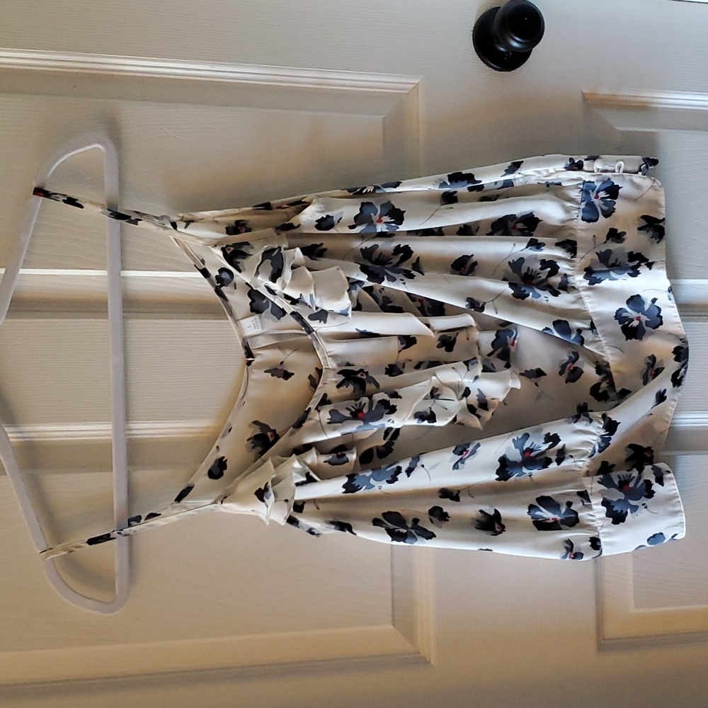 Lauren Conrad women's spaghetti strap blouse.  Size large.